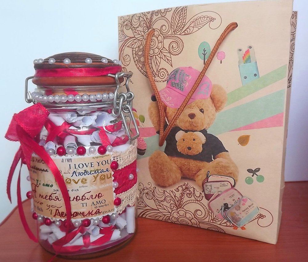 Подарок банка с пожеланиями