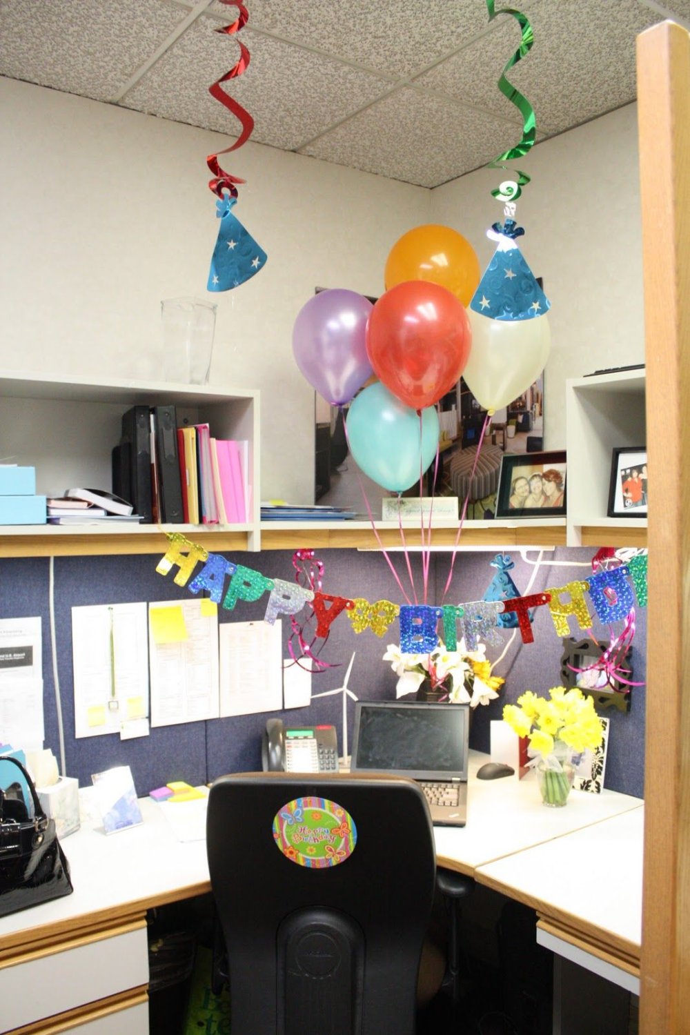 Украшение для офиса на др