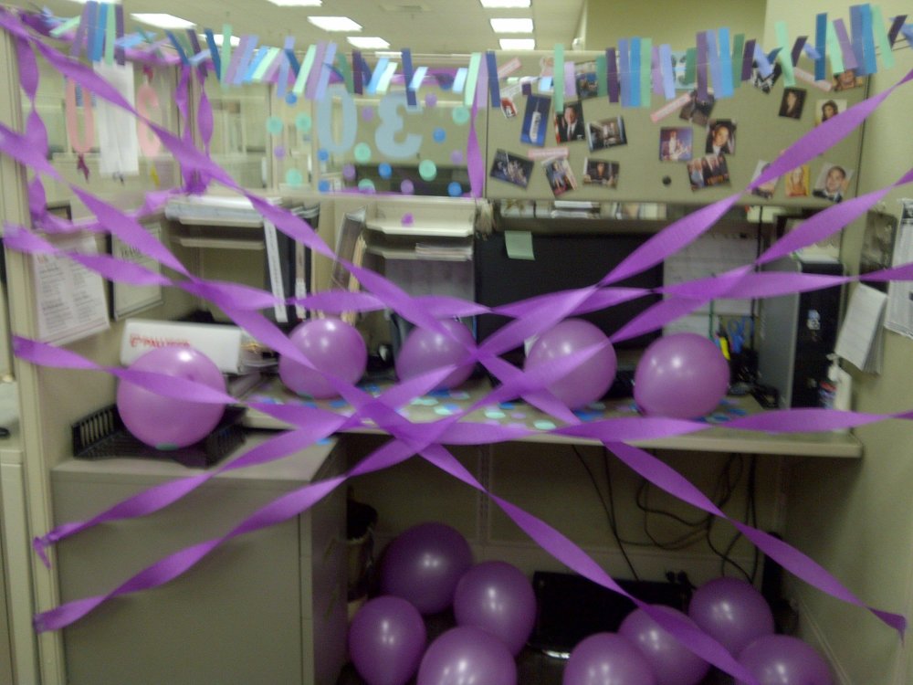 Украшение офиса на день рождения