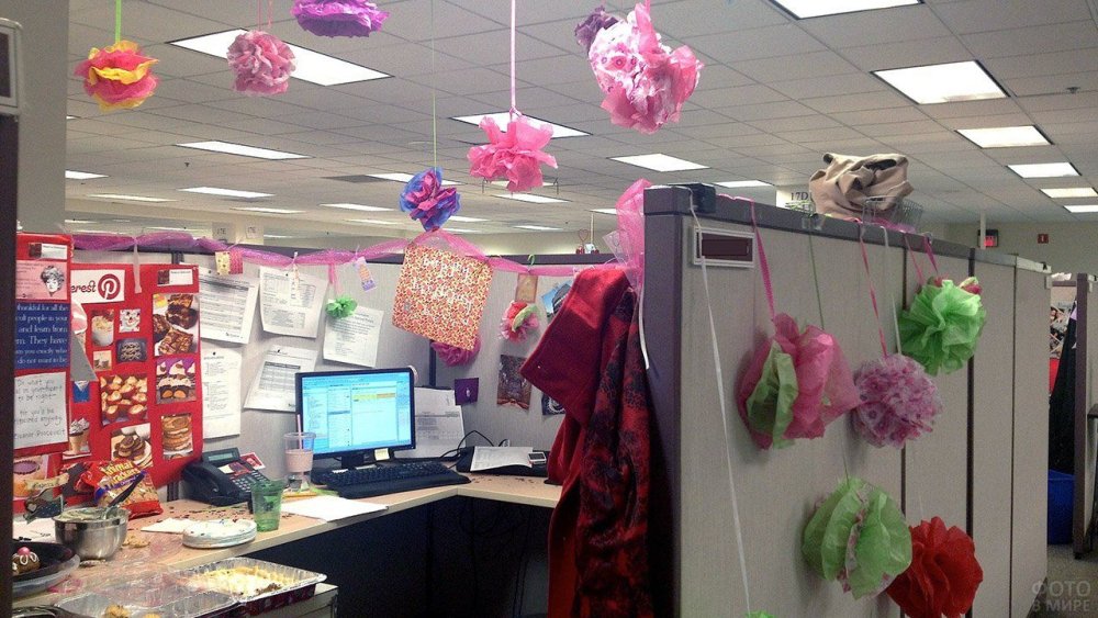 Украшение офиса к 8 марта