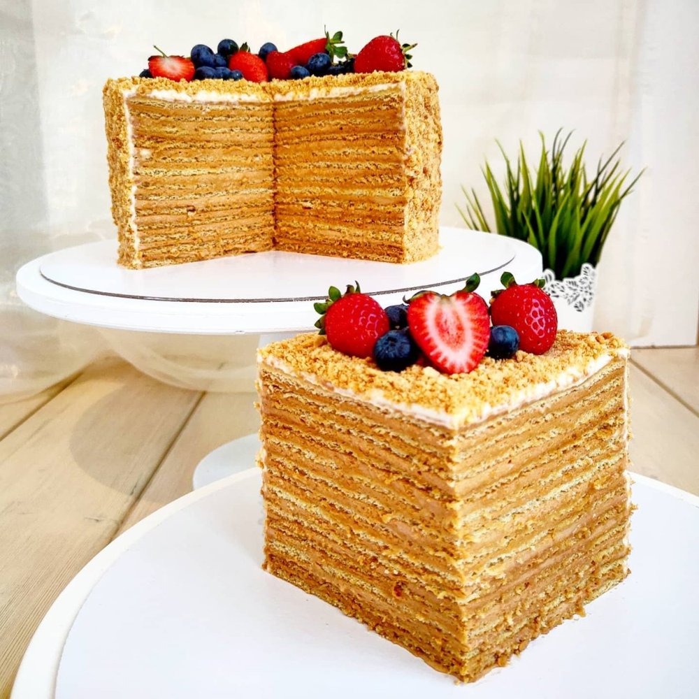 Двухъярусный медовик