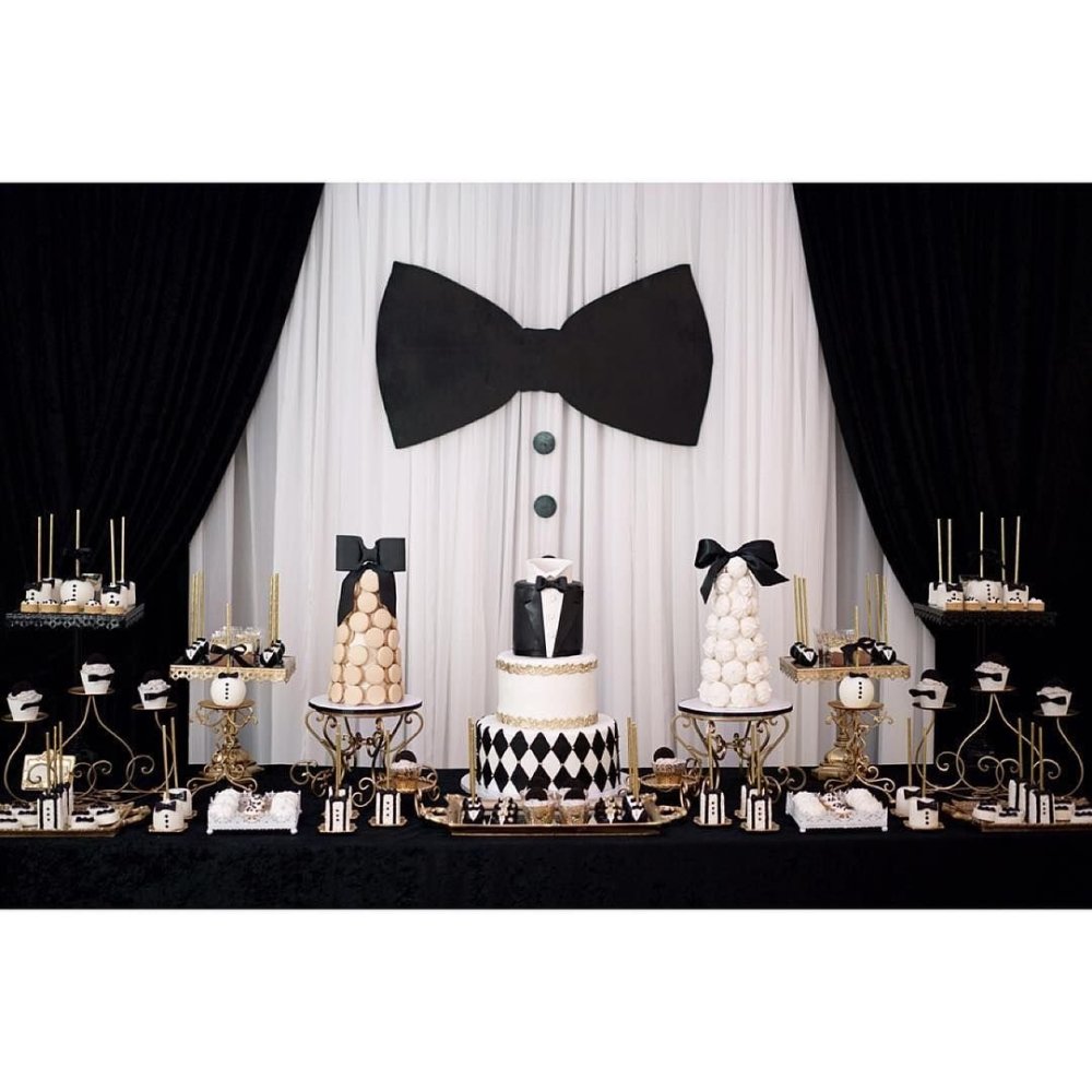 Вечеринка в черно-белом стиле