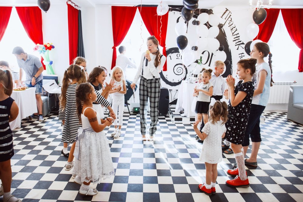 Вечеринка в шахматном стиле